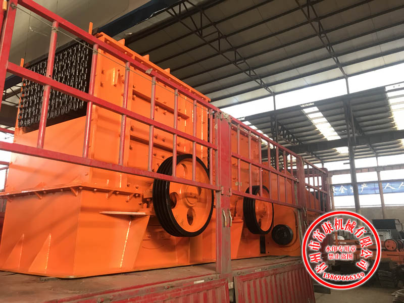 長石、重晶石、石灰石、高嶺土、滑石、鵝卵石、赤鐵、赤鐵礦、石膏等